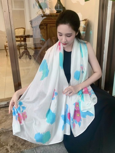 Khăn lụa tơ tằm vẽ tay – khăn lụa dài vẽ hoa mẫu đơn 