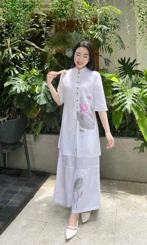 Bộ đồ linen vẽ tay hoa sen, áo cổ Tàu, quần 3 tầng